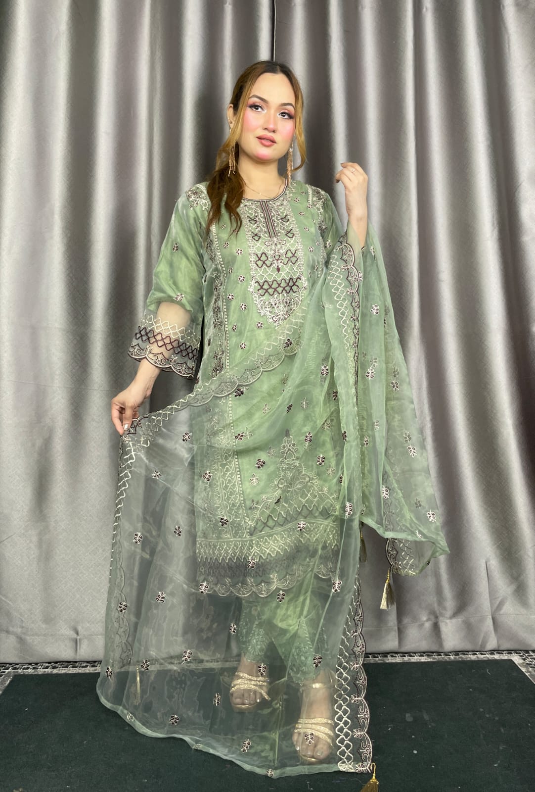 পাকিস্তানি সাদা বাহাড় থ্রি পিস - Image 2